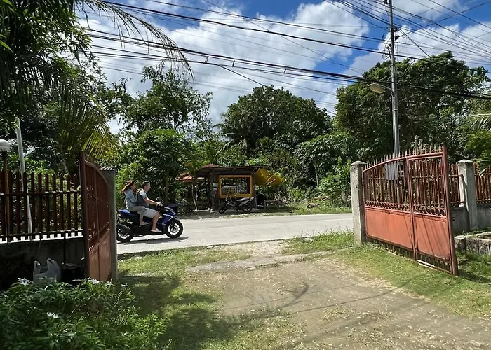 Private 2br 5 Mins To Panagsama Wifi,parking Moalboal