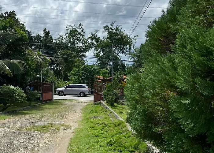 Villa Private 2br 5 Mins To Panagsama Wifi,parking Moalboal